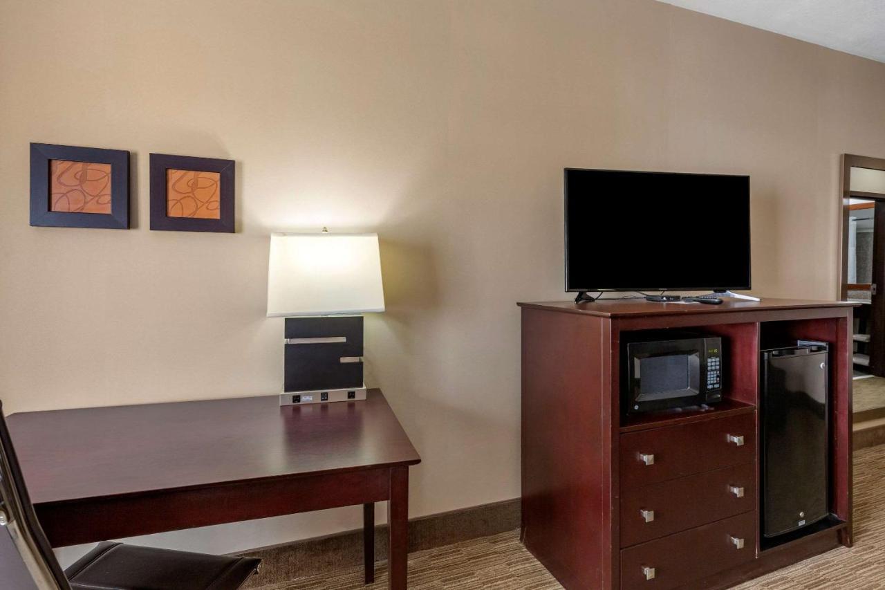 Comfort Suites Perrysburg - Toledo South Extérieur photo
