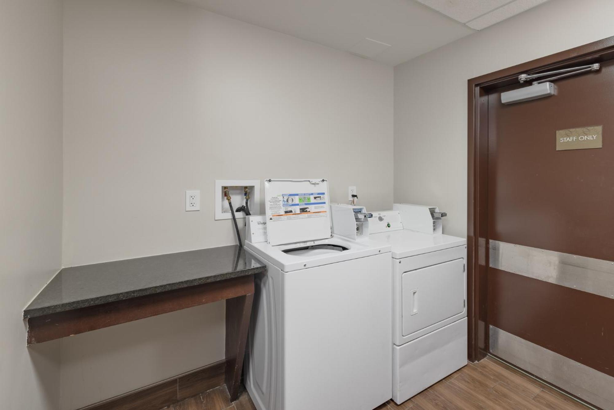Comfort Suites Perrysburg - Toledo South Extérieur photo